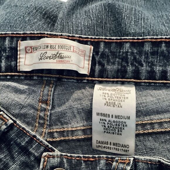 Levi Strauss Signature Stretch Low Rise Bootcut Jeans Misses Size 8 Medium - Picture 8 of 9